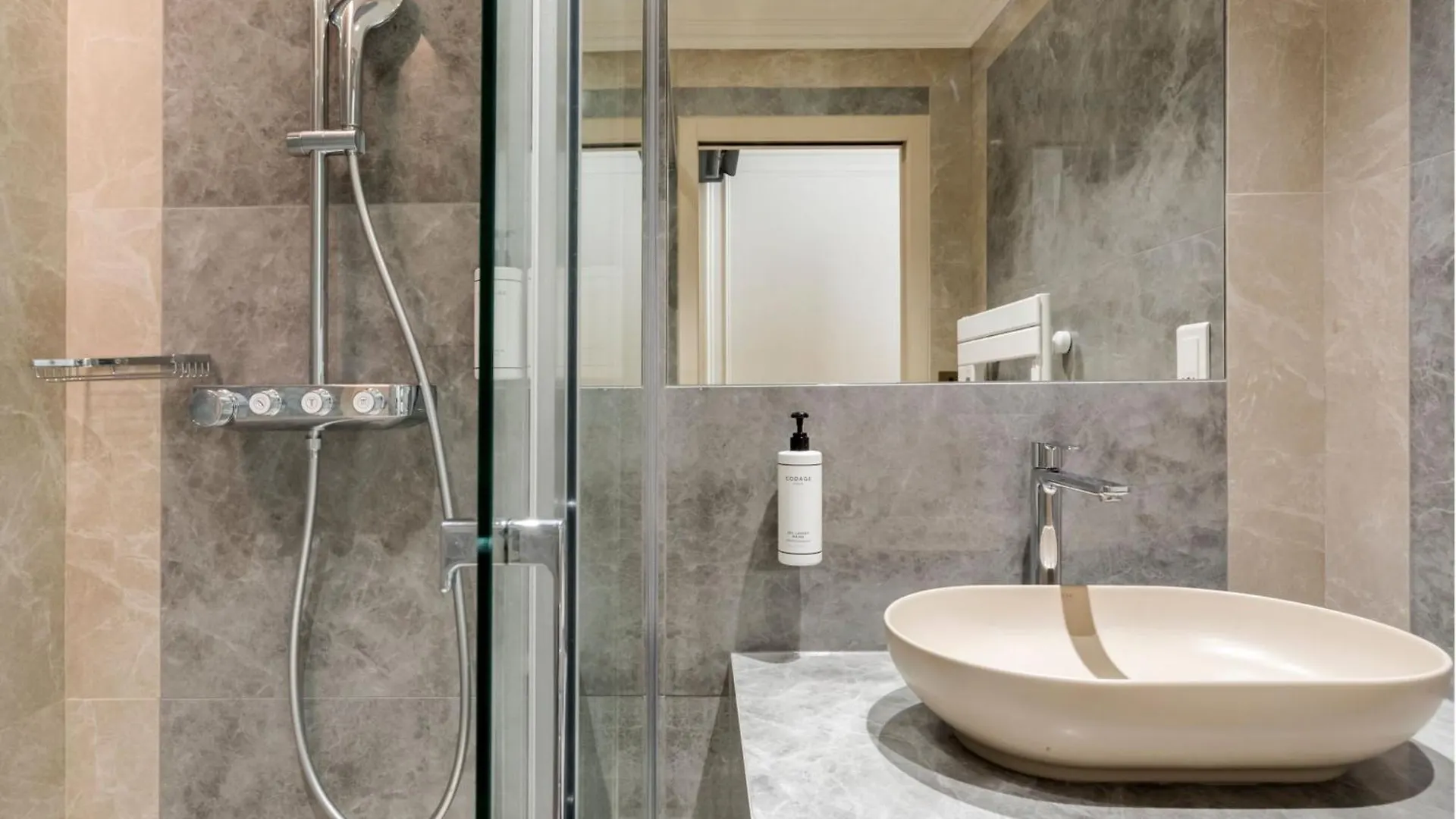 Apartment Merveil - Signature Suite - Marais - Archives II Paris